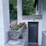 Ferienhaus Large Taverna 2br 2ba Steps To Lift Full Kitchen