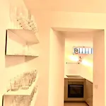 Large Taverna 2br 2ba Steps To Lift Full Kitchen * كورمايور