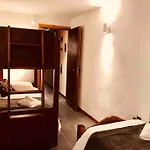 Large Taverna 2br 2ba Steps To Lift Full Kitchen 別荘