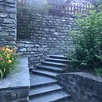 Large Taverna 2br 2ba Steps To Lift Full Kitchen 別荘 *