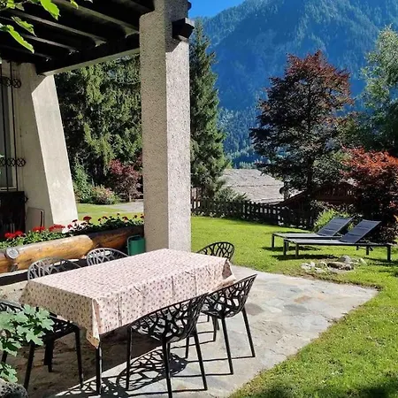 Hébergement de vacances Spaziosa Taverna Accanto Alle Piste Da Sci Courmayeur