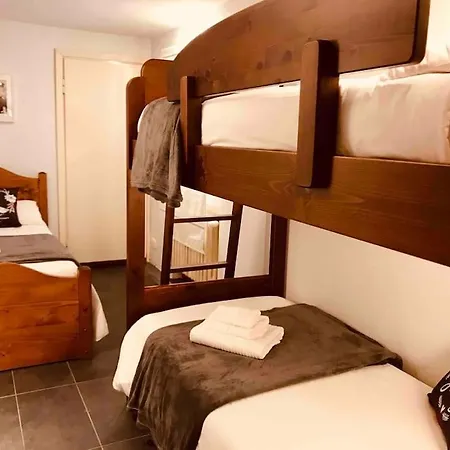 Large Taverna 2br 2ba Steps To Lift Full Kitchen Nyaraló Courmayeur