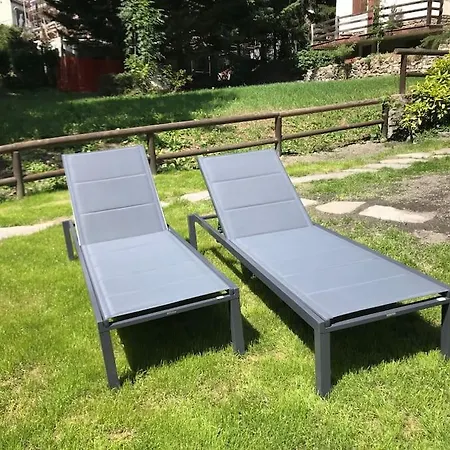 Spaziosa Taverna Accanto Alle Piste Da Sci Hébergement de vacances *