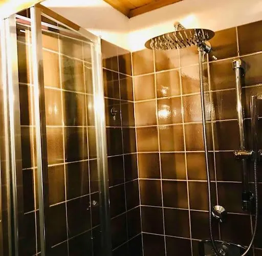 Large Taverna 2br 2ba Steps To Lift Full Kitchen * Courmayeur