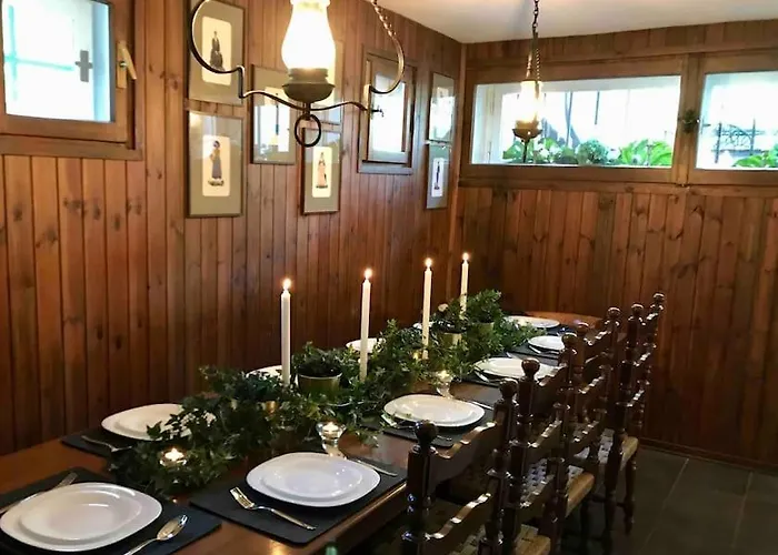 Large Taverna 2br 2ba Steps To Lift Full Kitchen